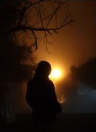 thieu_nu_trong_chieu_buong