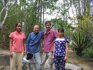 tdbd-nds-va-hai_con_gai_nds