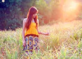 thieu_nu_trong_nang_trua