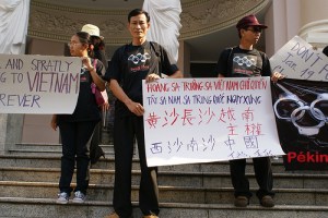 dieu_cay_protest_china