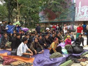 h_mong_bieu_tinh-ha_noi