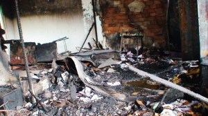 chua_gia_lam_bi_chay