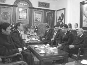 tet_bieu_qua_le_kha_phieu