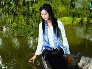 thieu_nu_mac_ao_ba_ba