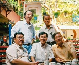 huynh_nhu_phuong_va_ban_huu-2010