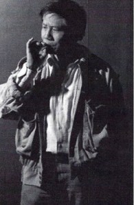 nguyen_xuan_hoang_hut_thuoc