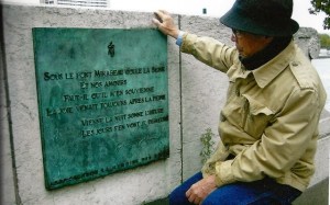 dinh_cuong_duoi_chan_cau_mirabeau