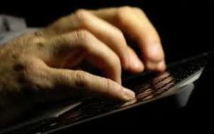 typing_keyboard_laptop