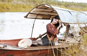 thieu_nu_tren_thuyen