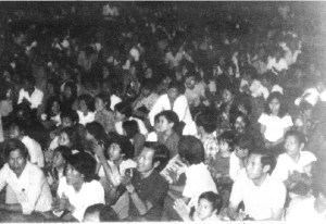 khan_gia_hat_cho_nguoi_ti_nan_fort_chaffee-1975