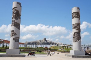 tuong_dai_me_viet_nam_anh_hung