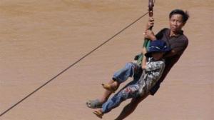 dua_con_du_day_den_truong