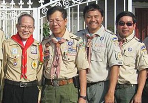 nhat_tien_va_cac_huynh_truong_huong_dao