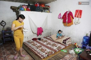 hai_me_con_chi_do_rac