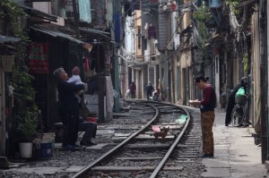 xom_duong_tau_pho_kham_thien