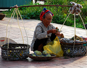 me_gia_ban_hang_rong