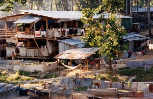 vietnamese_refugee_camp