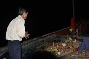 ngu_dan_chuan_bi_ra_khoi